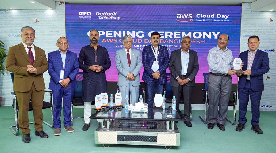 অ্যামাজান ওয়েব সার্ভিসেস দীপ্তির সহযোগিতায় দেশ ৫০ হাজার এডব্লিউএস এক্সপার্ট তৈরি করবে