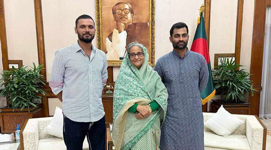 নিজে ফিরলেন, মাশরাফীকে ফেরাতেও প্রধানমন্ত্রীর কাছে আর্জি জানালেন তামিম