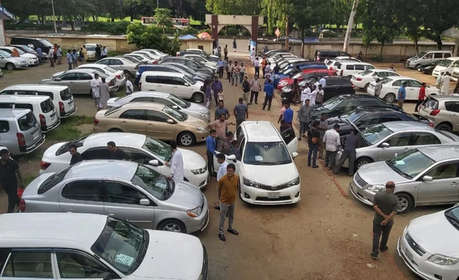 পুরোনো গাড়ি কোথায় কিনতে পাওয়া যায়, দাম কেমন পড়ে