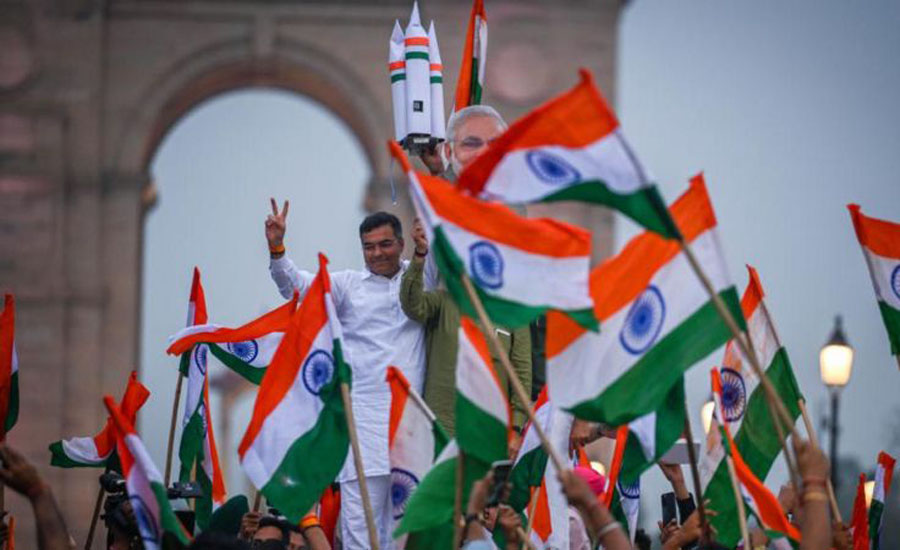 চাঁদে অবতরণ ভারতকে ভূরাজনীতিতে কী সুবিধা দিতে পারে?