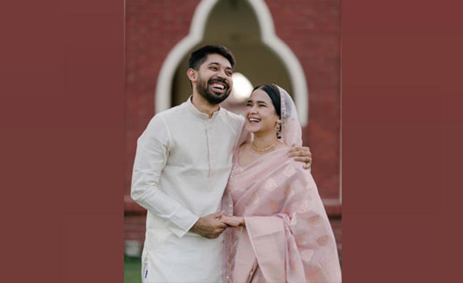 আয়মান-মুনজেরিনের মসজিদে বিয়ে