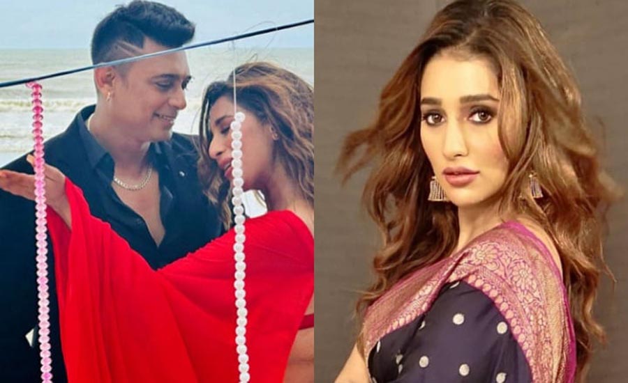 জায়েদ খানের শুটিং সেটে দ্বন্দ্ব, খেপে কলকাতায় ফিরে গেলেন সায়ন্তিকা