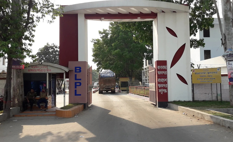 পর্যটন মৌসুমেও বাংলাবান্ধা-ফুলবাড়ি রুটে ভারতীয় ভিসা বন্ধ 