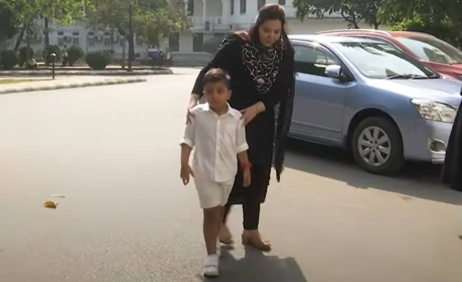 সন্তানকে ফিরে পেতে বাংলাদেশের নাগরিকত্ব নিতেও রাজি ভারতীয় মা