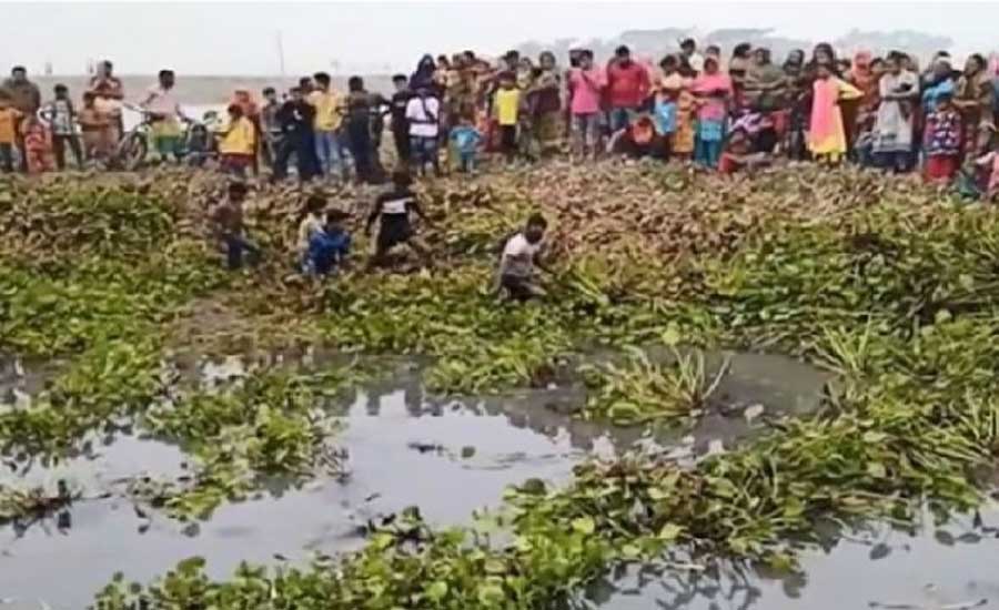 ডাকাতিয়া নদীতে মিলল নারীর মরদেহ
