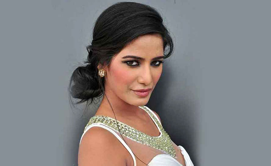অভিনেত্রী পুনম পাণ্ডে মারা গেছেন