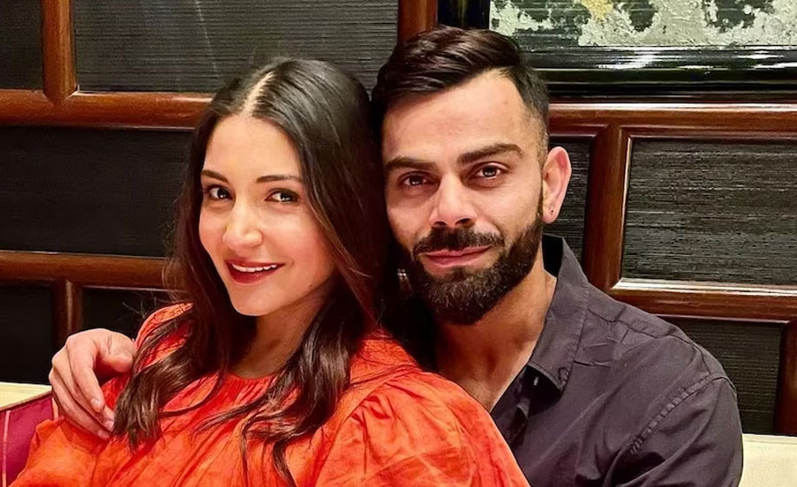 দ্বিতীয় সন্তানের অপেক্ষায় কোহলি-আনুশকা দম্পতি