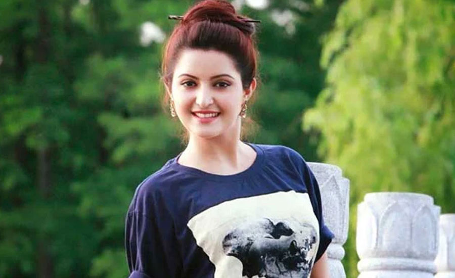 পরীমনিকে এক হাজার টাকা দিতে বললেন আদালত