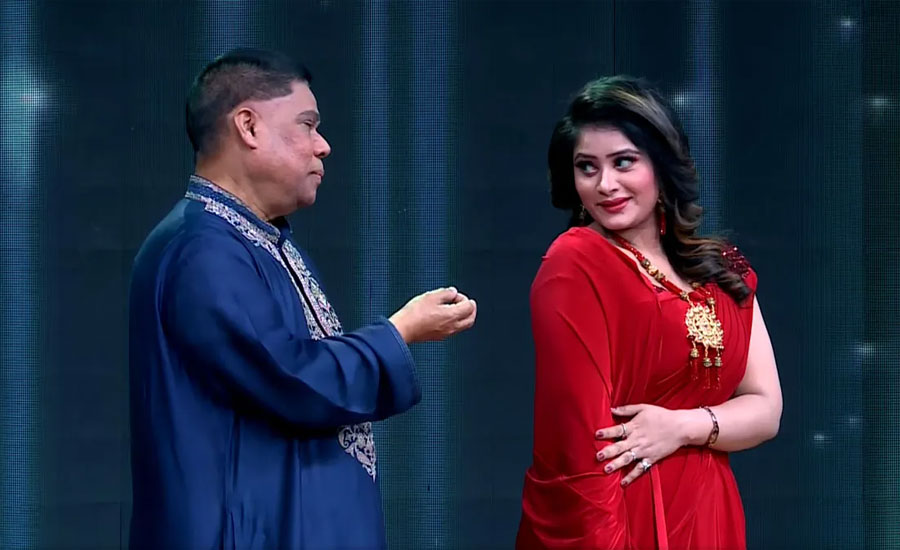 এবার ঈদেও গান শোনাবেন ড. মাহফুজুর রহমান