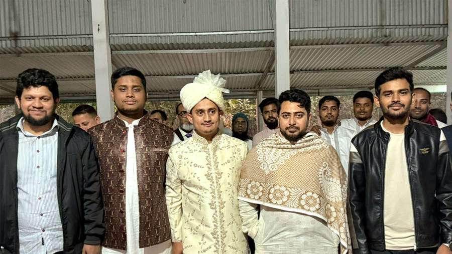 কাকে বিয়ে করলেন সারজিস, জানা গেল পরিচয়