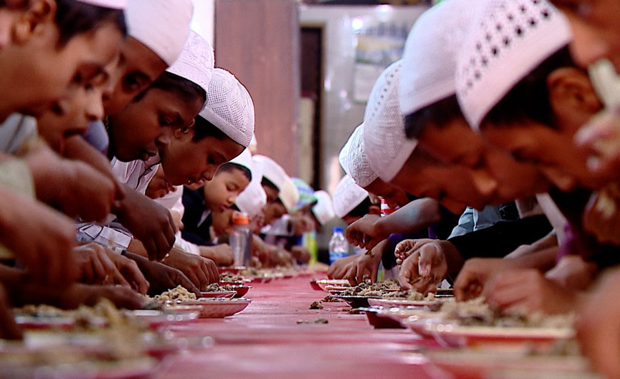 বসুন্ধরা এমডির জন্মদিনে এতিম শিশুদের উৎসব